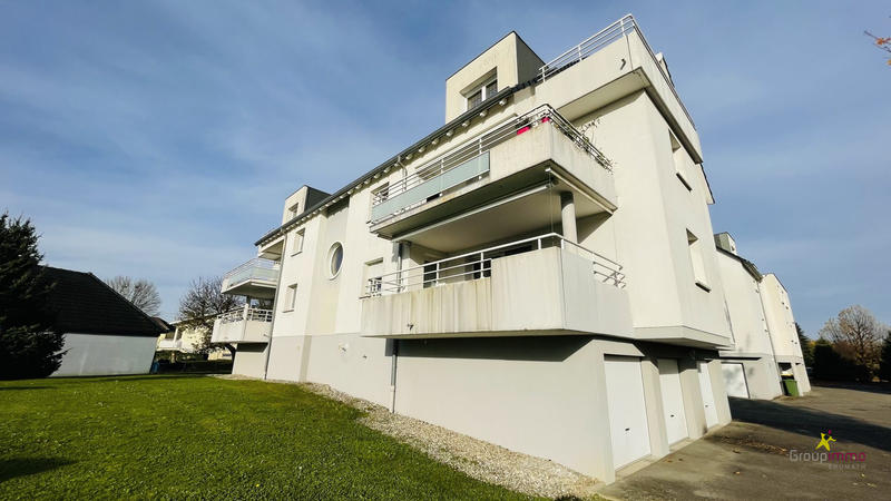 Appartement - 93 m² - 4 pièces