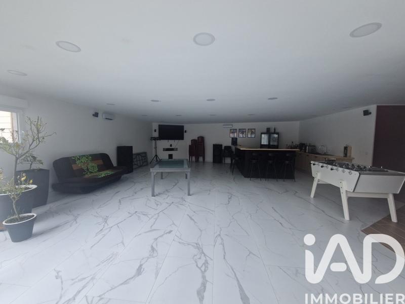 Maison - 515 m² - 16 pièces