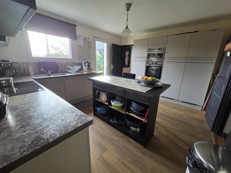 Pavillon - 194 m² - 7 pièces