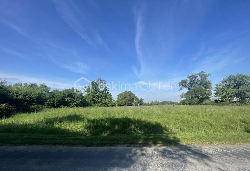 Terrain constructible - 820 m²