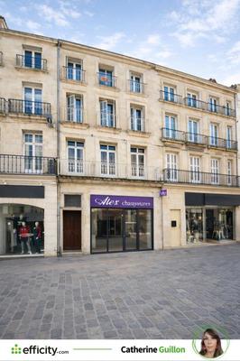 Immeuble - 208 m² - 11 pièces