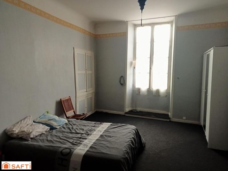 Maison - 310 m² - 8 pièces