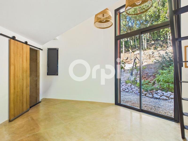 Villa - 218 m² - 5 pièces