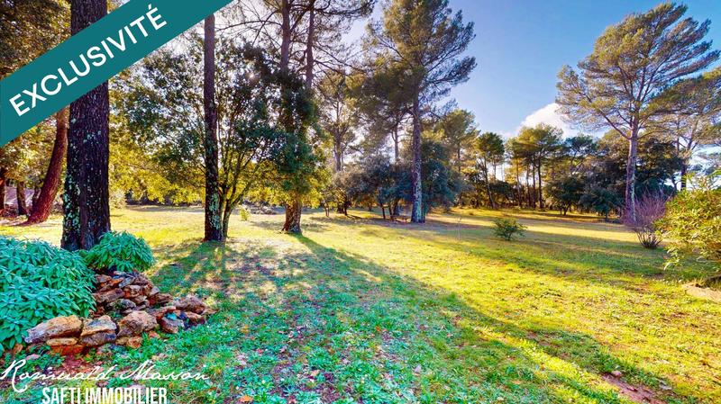 Maison - 240 m² - 9 pièces