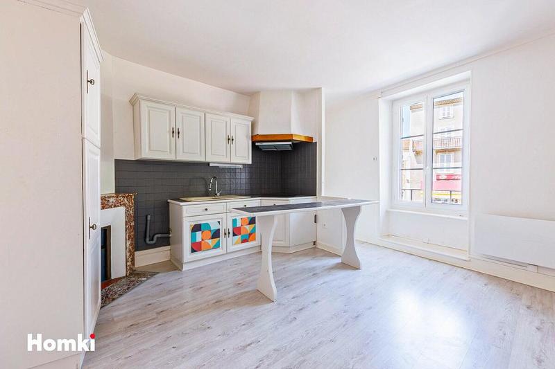 Appartement - 84 m² - 3 pièces