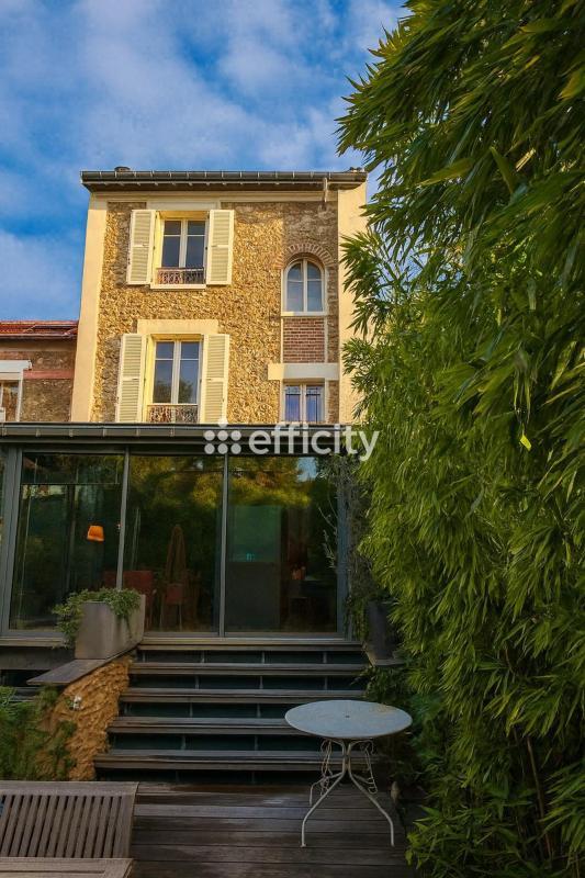 Villa - 230 m² - 10 pièces