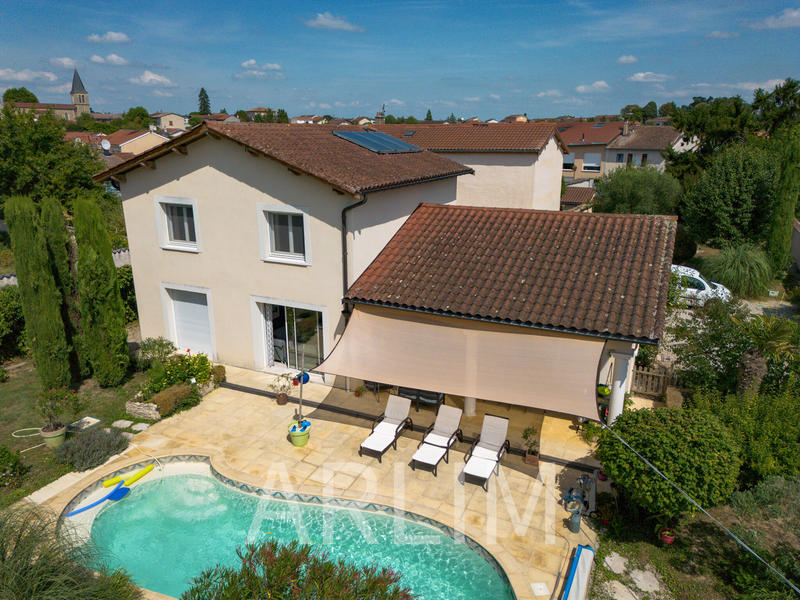 Maison - 148 m² - 5 pièces