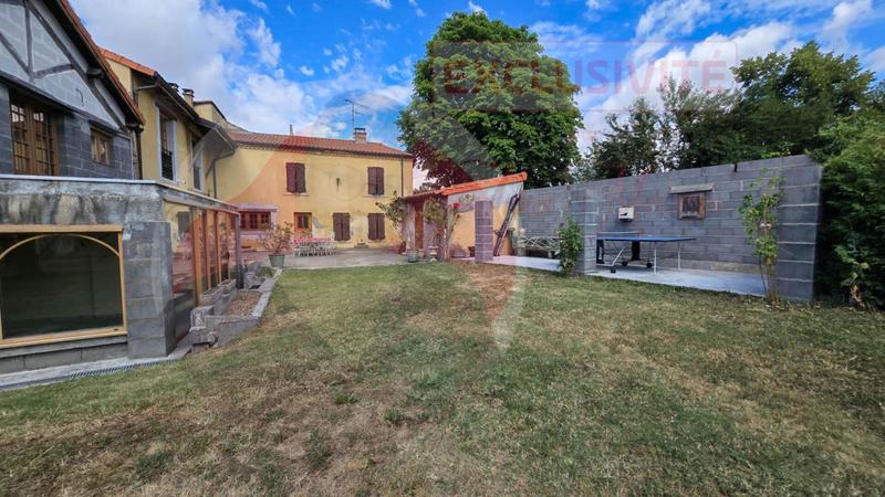 Maison - 450 m² - 11 pièces