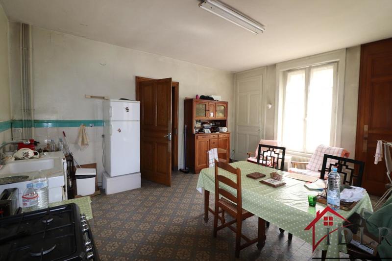 Maison - 200 m² - 7 pièces