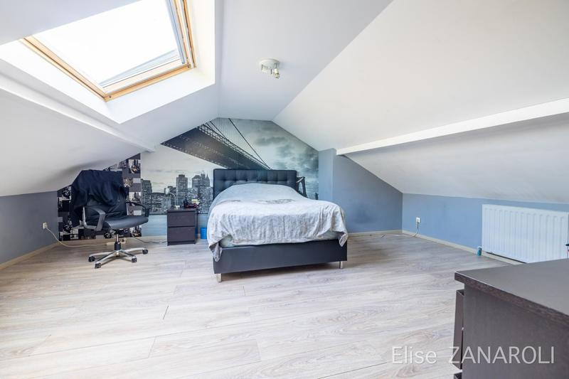 Maison - 137 m² - 5 pièces