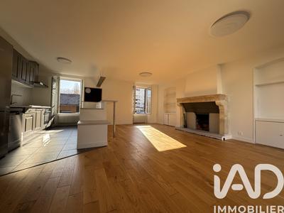 Appartement - 90 m² - 3 pièces