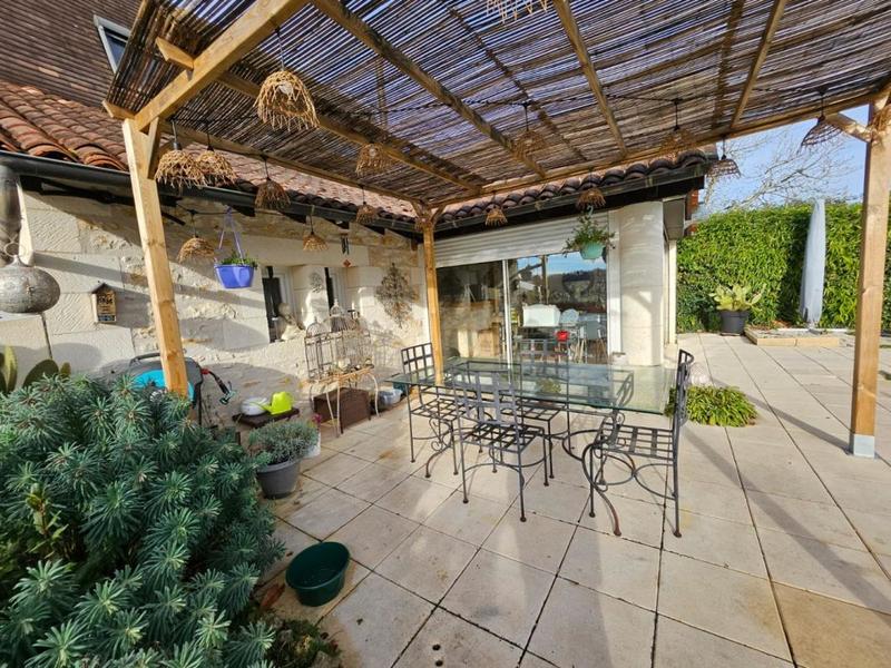 Propriété - 91 m² - 3 pièces