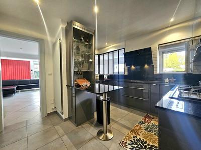 Maison - 97 m² - 4 pièces