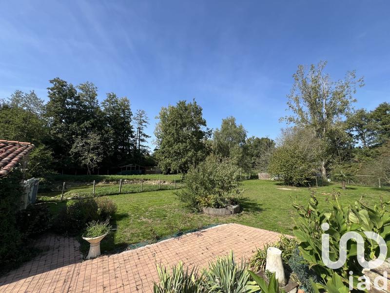 Maison - 220 m² - 5 pièces