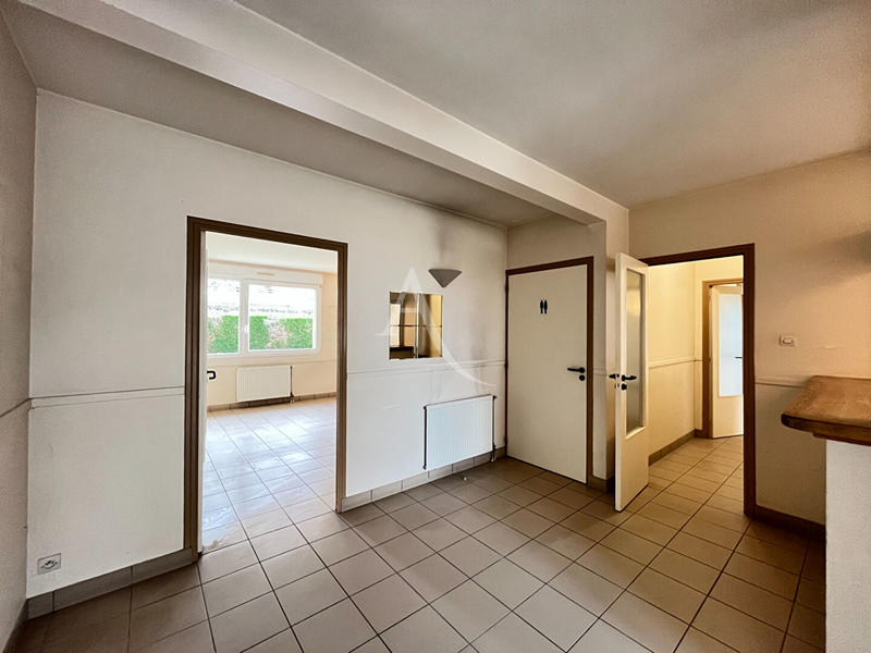 Local commercial - 249 m²