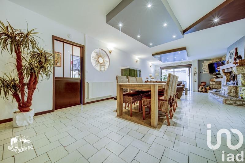 Appartement - 151 m² - 5 pièces