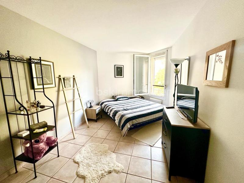 Appartement - 75 m² - 3 pièces