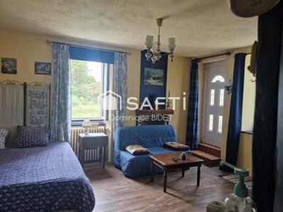 Maison - 210 m² - 7 pièces