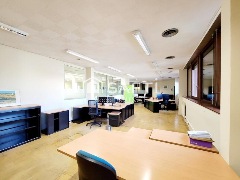 Bureau - 1 514 m² - 40 pièces
