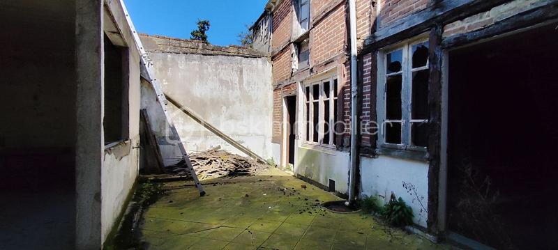 Maison - 260 m² - 12 pièces