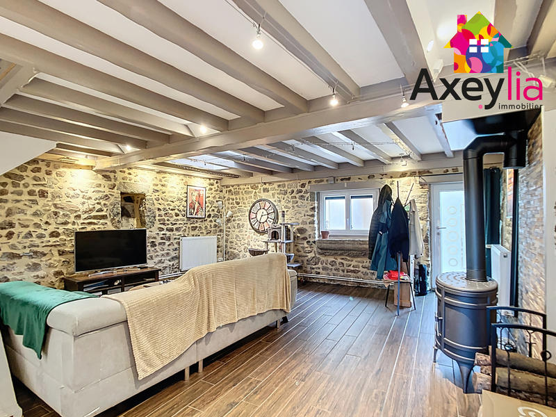 Maison - 90 m² - 4 pièces