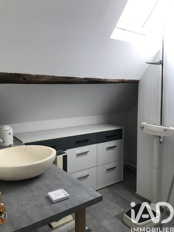 Maison - 220 m² - 8 pièces