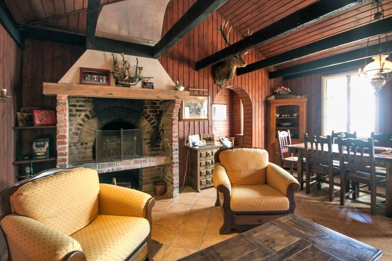 Maison - 350 m² - 14 pièces