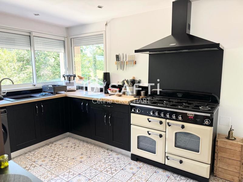 Maison - 110 m² - 4 pièces