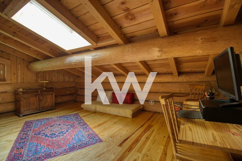 Maison - 260 m² - 8 pièces