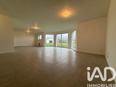 Maison - 116 m² - 4 pièces