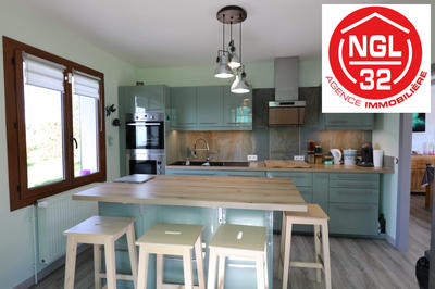 Villa - 100 m² - 5 pièces