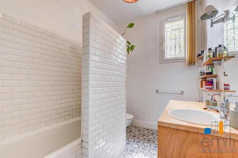 Maison - 82 m² - 4 pièces