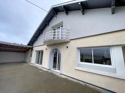 Maison - 113 m² - 6 pièces