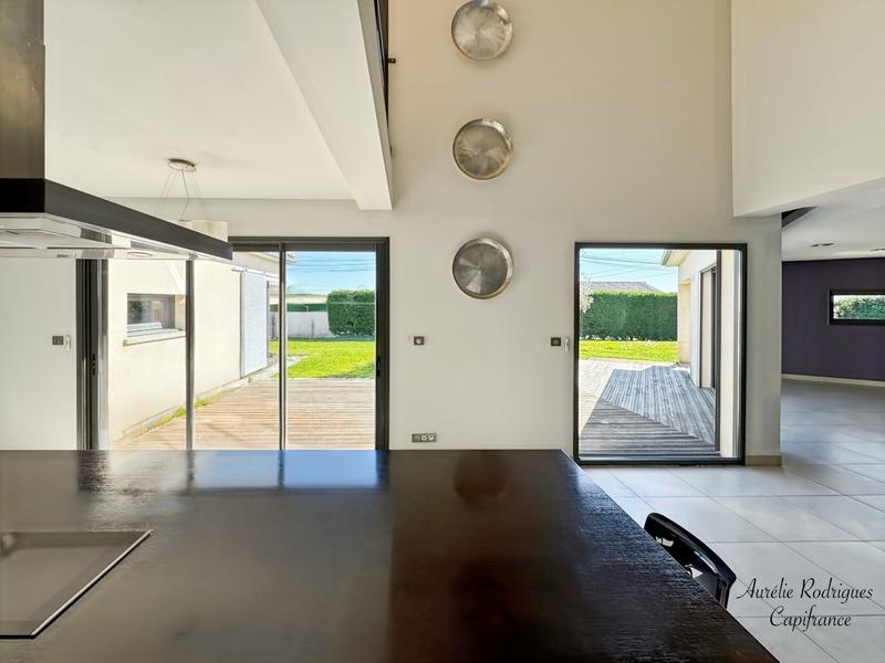 Maison - 168 m² - 6 pièces