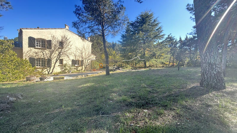 Villa - 141 m² - 5 pièces