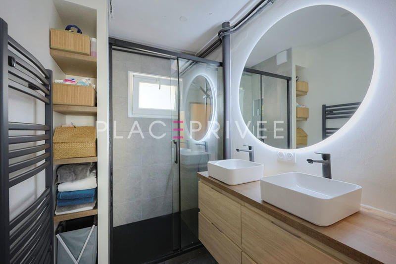 Appartement - 79 m² - 4 pièces