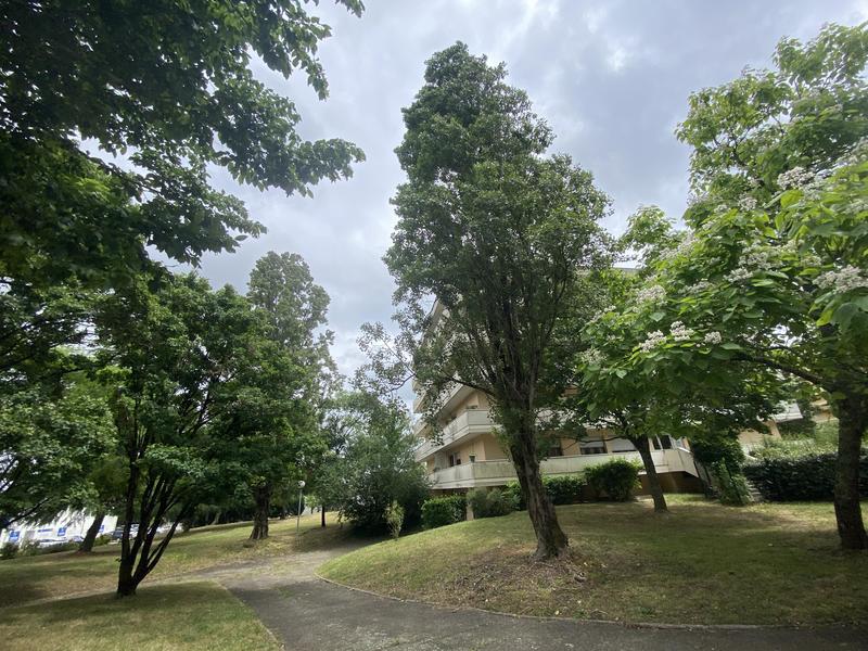 Appartement - 86 m² - 4 pièces