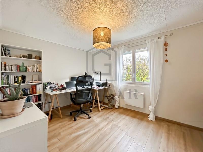 Maison - 95 m² - 5 pièces