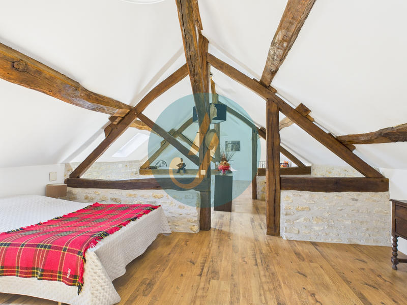 Maison - 90 m² - 4 pièces