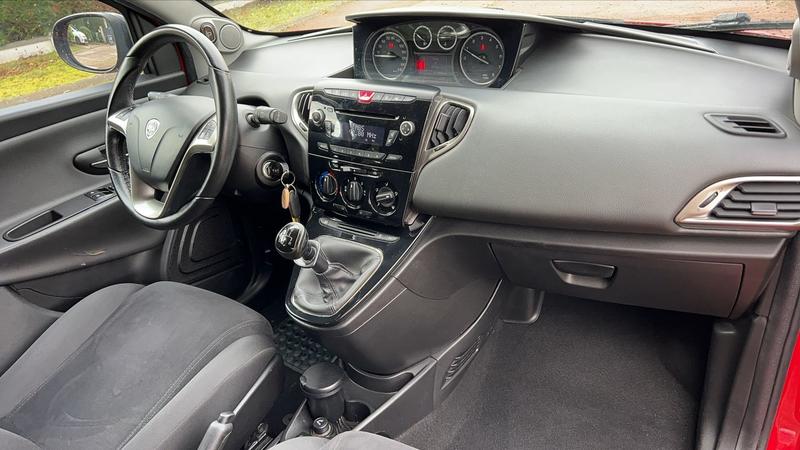 Lancia Ypsilon 1.2 69 Gold