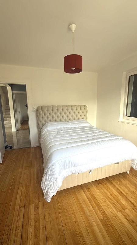 Maison traditionnelle - 145 m² - 7 pièces