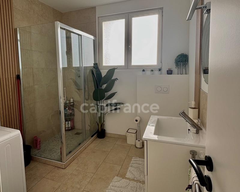 Maison - 105 m² - 4 pièces