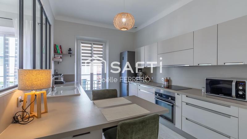 Appartement - 122 m² - 5 pièces