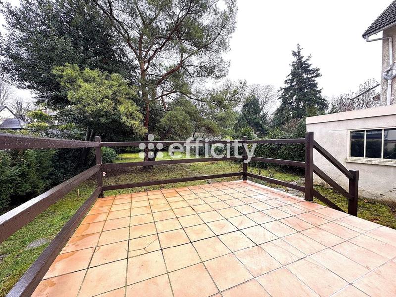 Maison - 160 m² - 5 pièces