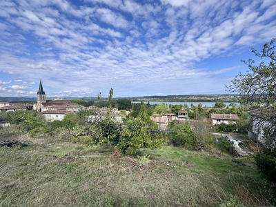 Terrain - 1 600 m²