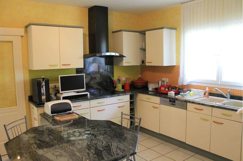 Maison traditionnelle - 165 m² - 6 pièces