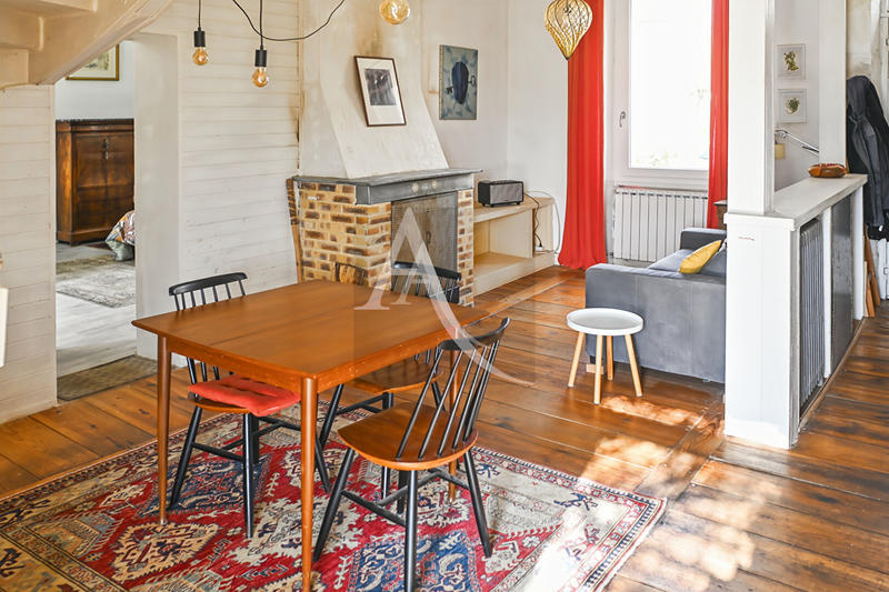 Maison - 140 m² - 6 pièces