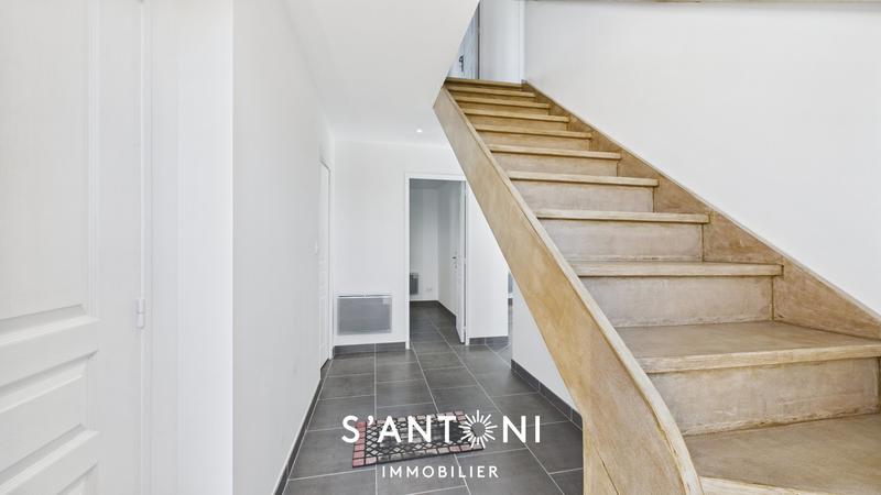 Maison - 108 m² - 5 pièces