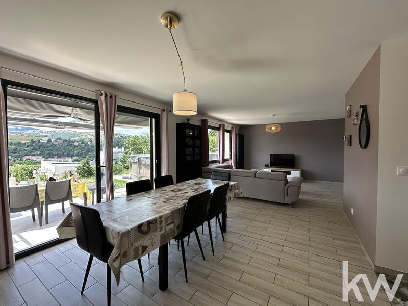 Maison - 117 m² - 5 pièces