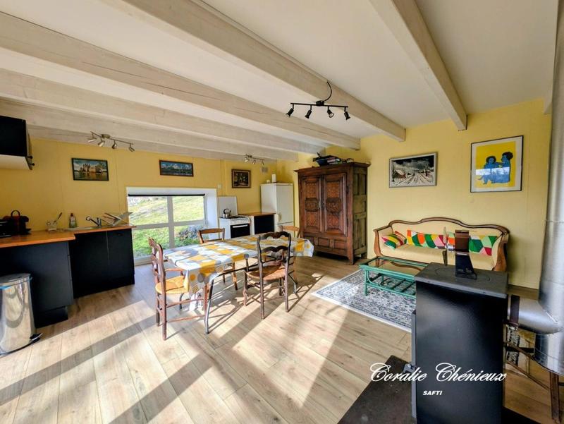 Maison - 171 m² - 7 pièces